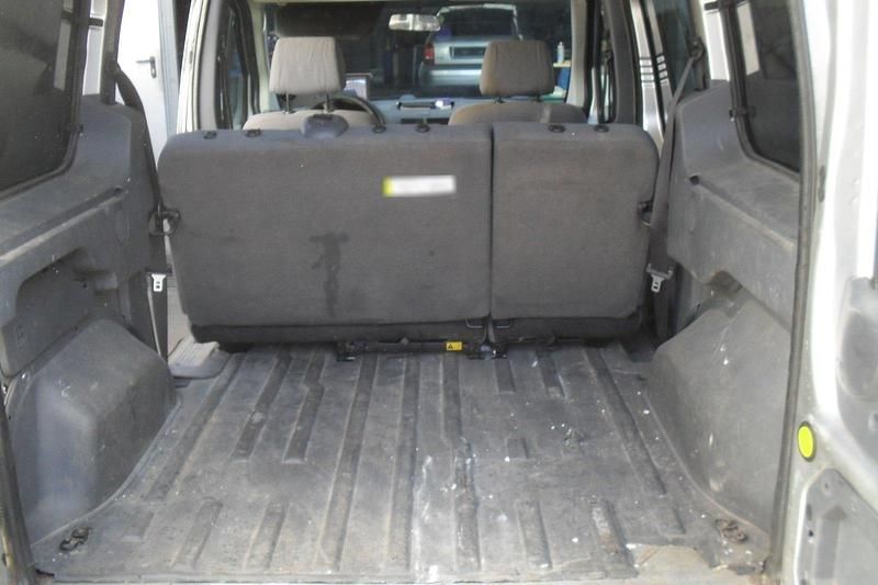 Gebraucht Ford Tourneo Connect 110 PS (80 kW) 2007 Silber Van / Kleinbus