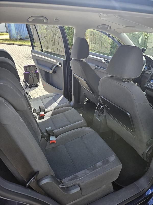 Gebraucht VW Touran 105 PS (77 kW) 2012 Blau Van / Kleinbus