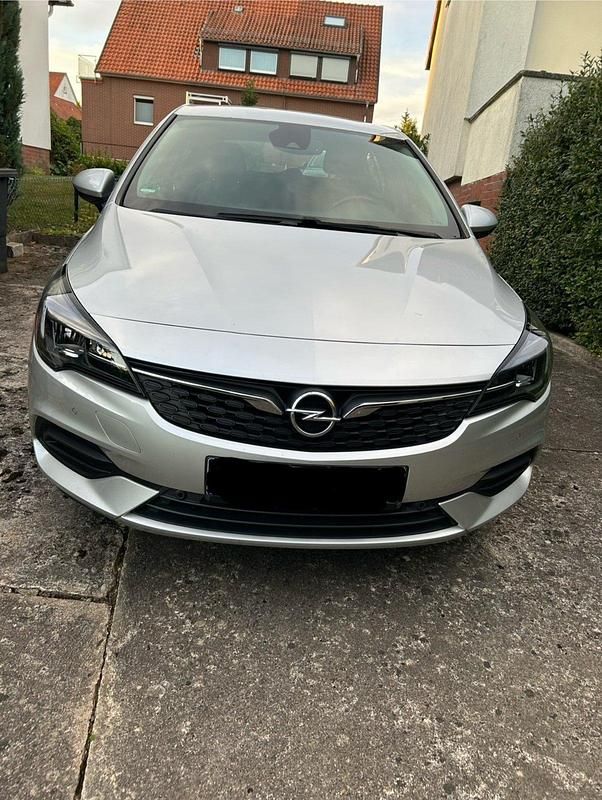 Silber Gebraucht 2020 Opel Astra Limousine | 9.800 € (Superpreis) - Bild 1/4