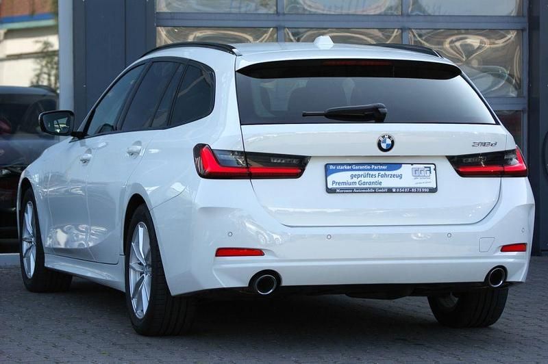 Gebraucht BMW 318 Shadowline 150 PS (110 kW) 2023 Weiß Kombi