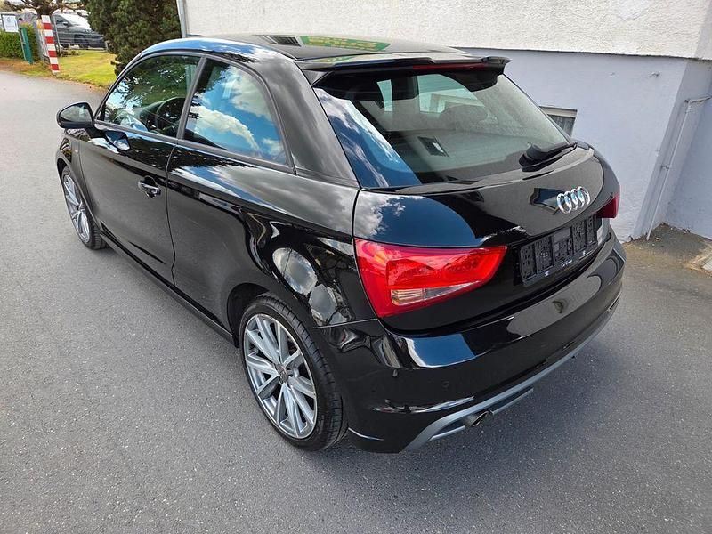 Gebraucht Audi A1 Attraction 90 PS (66 kW) 2015 Mythosschwarz Kleinwagen