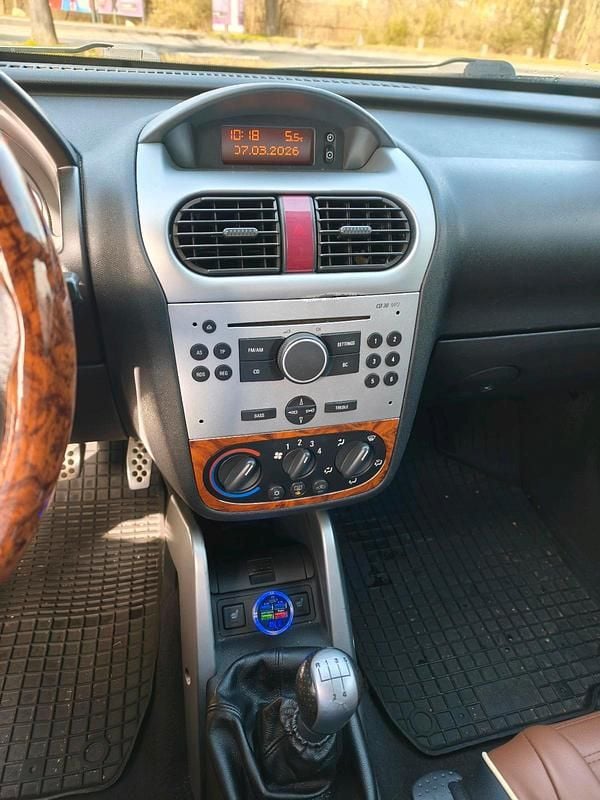 Gebraucht Opel Tigra 125 PS (91 kW) 2004 Silber Cabrio