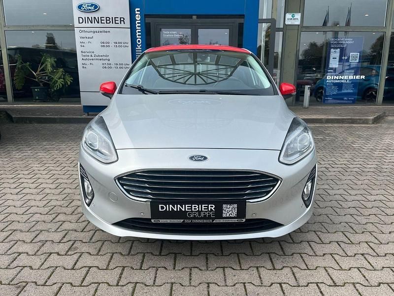 Gebraucht Ford Fiesta Titanium 86 PS (63 kW) 2018 Silber Limousine