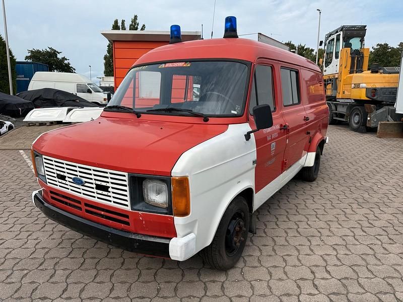 Gebraucht Ford Transit 75 PS (55 kW) 1985 Weiß Limousine