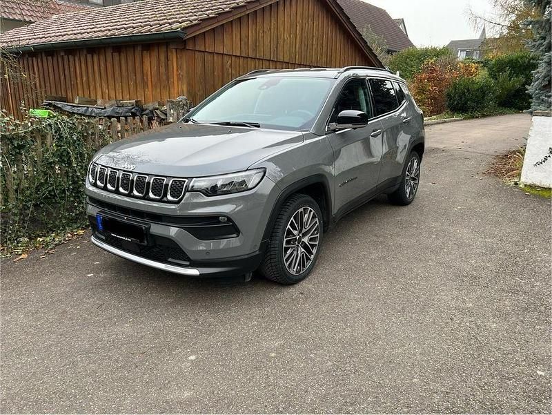 Grau Gebraucht 2021 Jeep Compass 80th Anniversary SUV | 19.000 € (Guter Preis) - Bild 1/4
