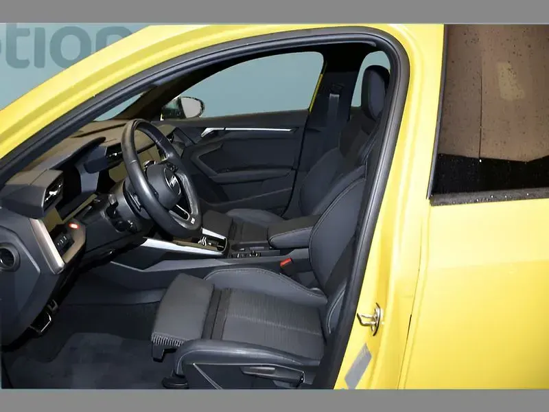 Gebraucht Audi S3 Sportback 310 PS (228 kW) 2024 Gelb Kleinwagen