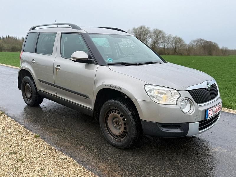 Gebraucht Skoda Yeti 170 PS (125 kW) 2011 Gold SUV