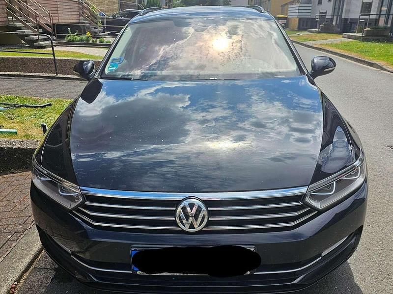 Schwarz Gebraucht 2019 VW Passat Comfortline Kombi | 14.500 € (Fairer Preis) - Bild 1/4