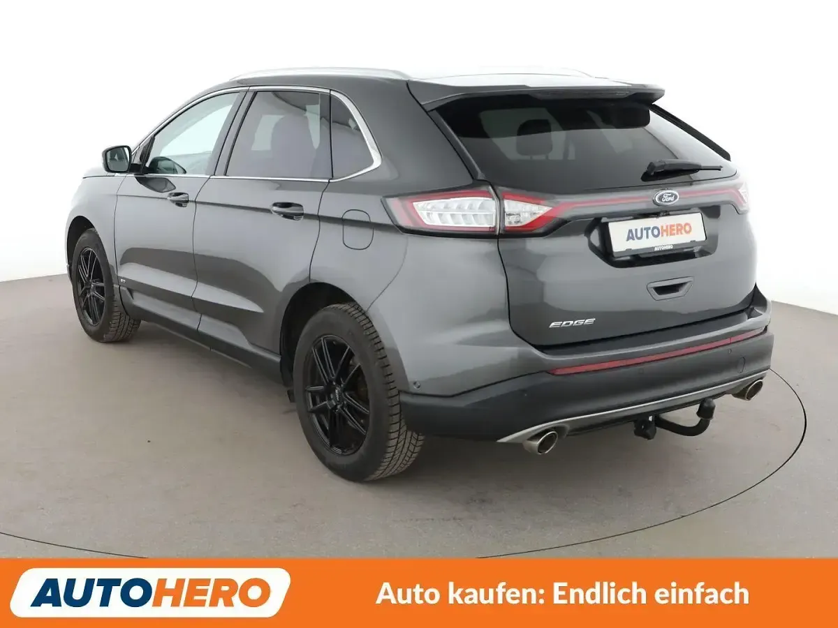 Gebraucht Ford Edge Titanium 179 PS (131 kW) 2018 Grau SUV