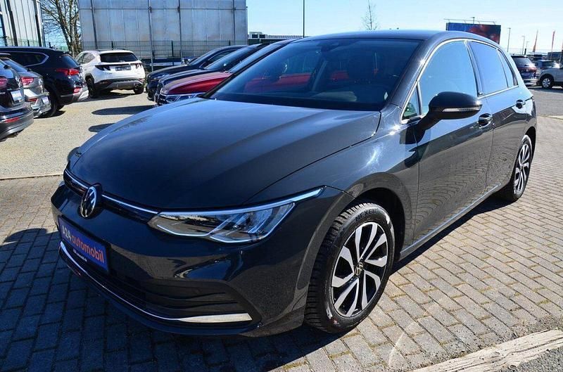Andere Gebraucht 2022 VW Golf VIII Active Limousine | 23.890 € (Fairer Preis) - Bild 1/4