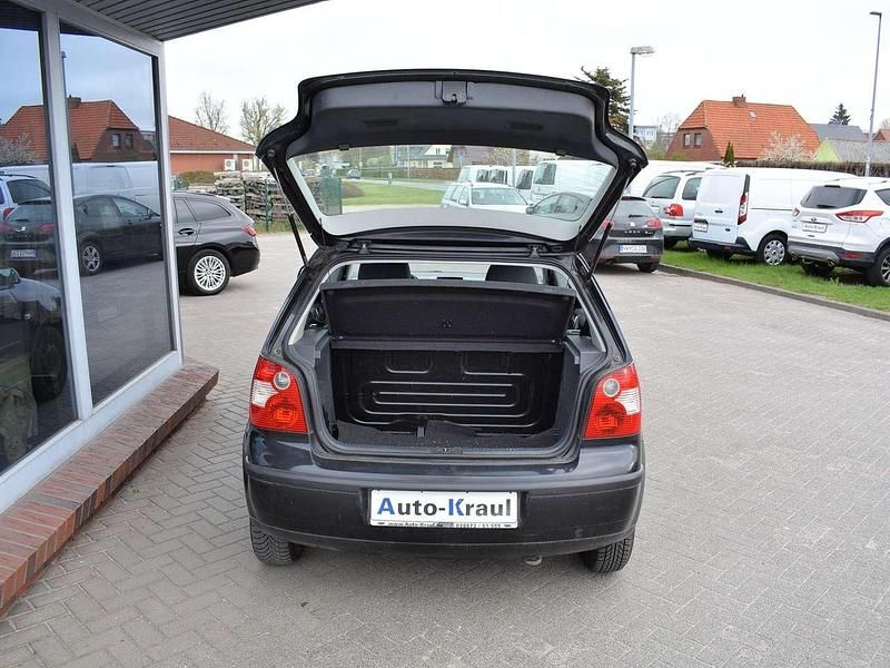 Second-hand VW Polo 64 CP (47 kW) 2003 Negru Hatchback