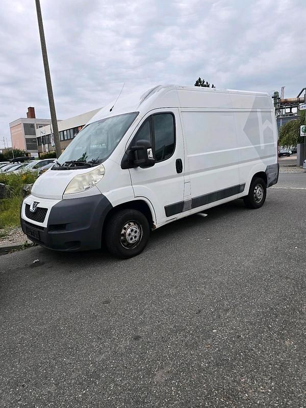 Gebraucht Peugeot Boxer 131 PS (96 kW) 2012 Weiß Van
