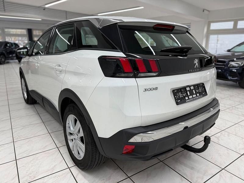 Gebraucht Peugeot 3008 Active 131 PS (96 kW) 2021 Weiß SUV
