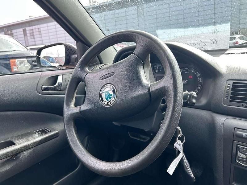 Gebraucht Skoda Octavia Tour 102 PS (75 kW) 2008 Schwarz Kombi