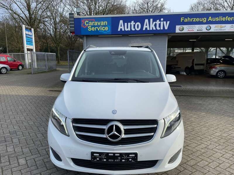 Bergkristallweiß metallic Gebraucht 2014 Mercedes V220 Edition Van / Kleinbus | 28.500 € (Guter Preis) - Bild 1/4