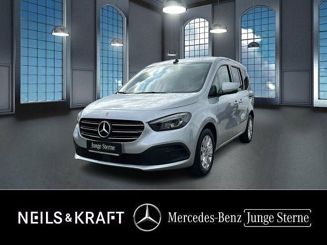 Andere Gebraucht 2023 Mercedes 180 Progressive Limousine | 29.870 € (Etwas zu teuer) - Bild 1/4