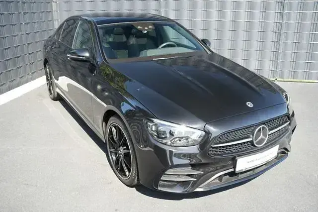 Gebraucht Mercedes E300 Edition 306 PS (225 kW) 2023 Schwarz Limousine