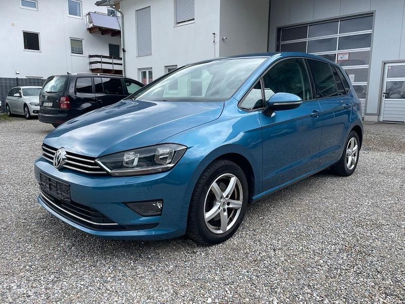 Blau Gebraucht 2017 VW Golf Sportsvan Allstar Van / Kleinbus | 7.990 € (Superpreis) - Bild 1/4