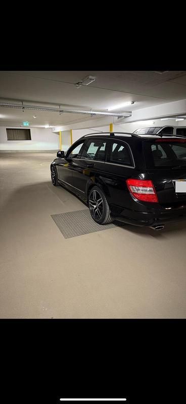 Schwarz Gebraucht 2008 Mercedes C320 Avantgarde Kombi | 5.499 € (Superpreis) - Bild 1/4