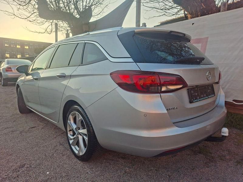 Gebraucht Opel Astra 122 PS (89 kW) 2020 Silber Limousine