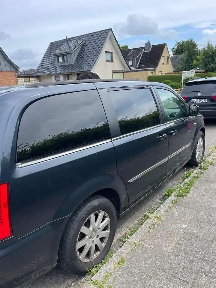 Gebraucht Chrysler Town & Country 178 PS (130 kW) 2014 Van / Kleinbus