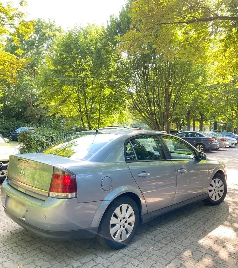 Gebraucht Opel Vectra 122 PS (89 kW) 2005 Grau Limousine