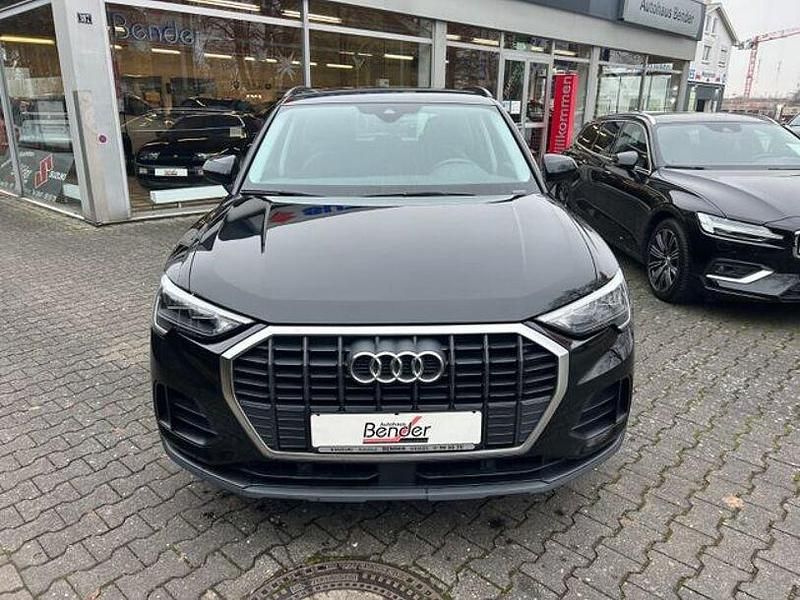 Gebraucht Audi Q3 Basis 150 PS (110 kW) 2022 Schwarz SUV