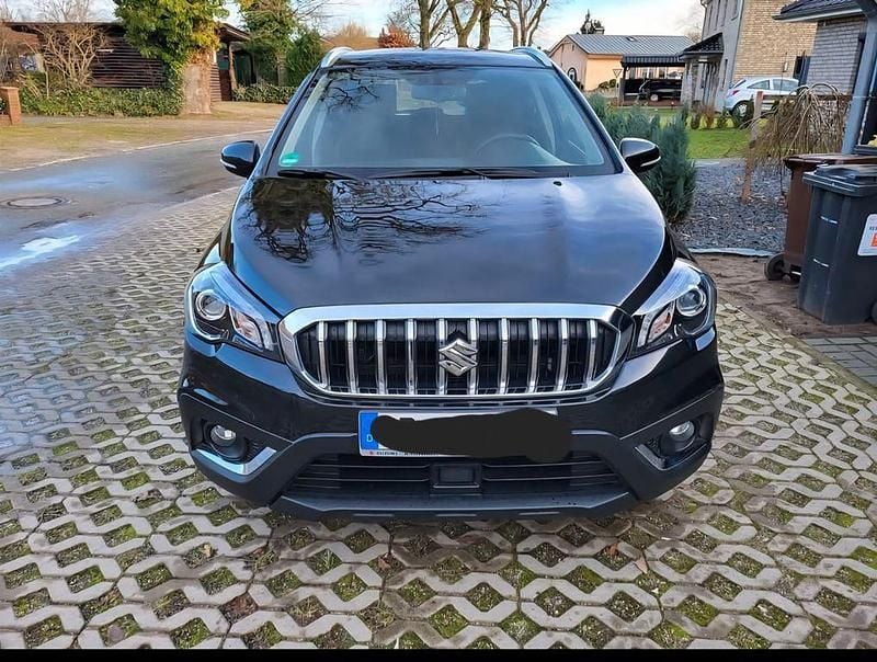 Gebraucht Suzuki SX4 S-Cross Comfort 129 PS (94 kW) 2020 Schwarz SUV