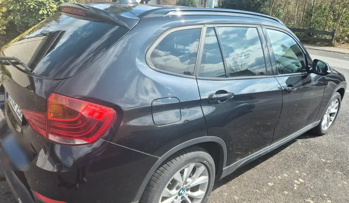 Gebraucht BMW X1 Sport Line 184 PS (135 kW) 2012 Schwarz SUV
