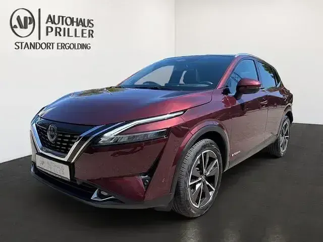 Gebraucht Nissan Qashqai Tekna+ 190 PS (139 kW) 2023 Burgundy red SUV