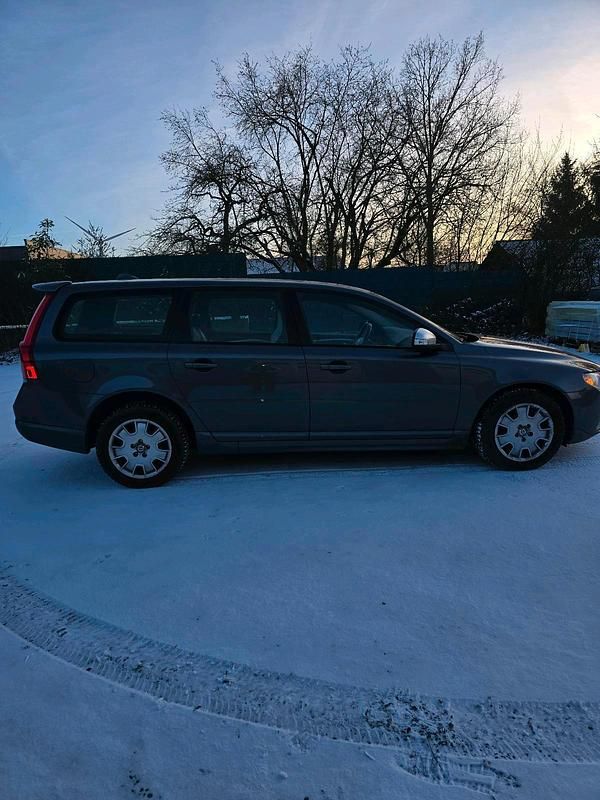 Gebraucht Volvo V70 R-Design 210 PS (154 kW) 2009 Andere farben Kombi