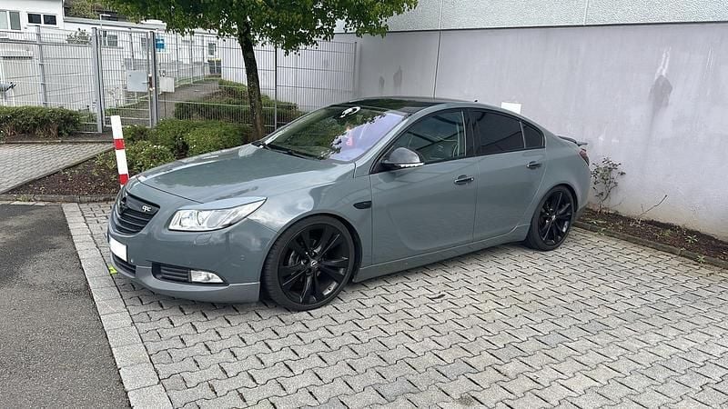 Grau Gebraucht 2021 Opel Insignia OPC Limousine | 5.700 € - Bild 1/4