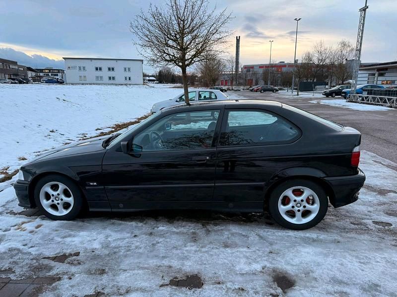 Gebraucht BMW 316 Compact 101 PS (74 kW) 1994 Schwarz Kleinwagen