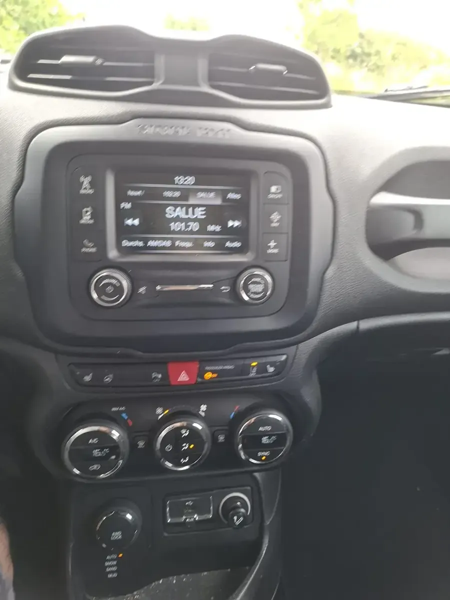 Gebraucht Jeep Renegade 140 PS (102 kW) 2015 Schwarz SUV