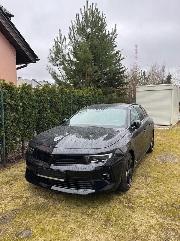 Gebraucht Opel Astra 131 PS (96 kW) 2023 Schwarz Kombi