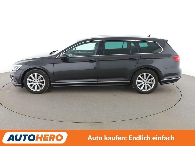 Gebraucht VW Passat Highline 150 PS (110 kW) 2019 Grau Kombi