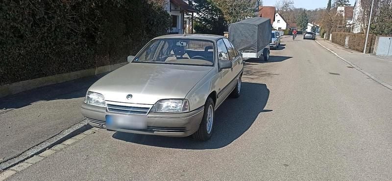 Gebraucht Opel Omega 74 PS (54 kW) 1987 Gold Kombi