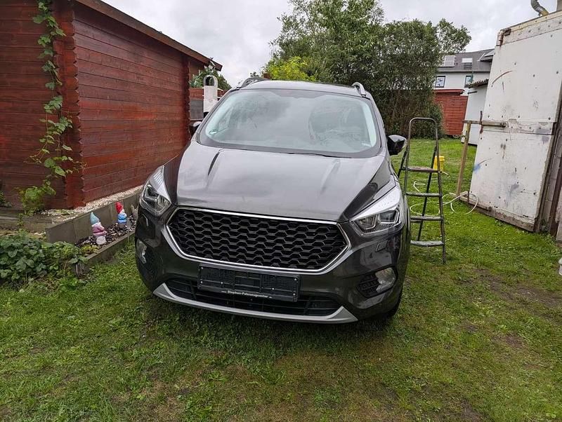 Gebraucht Ford Kuga 150 PS (110 kW) 2018 Grau SUV
