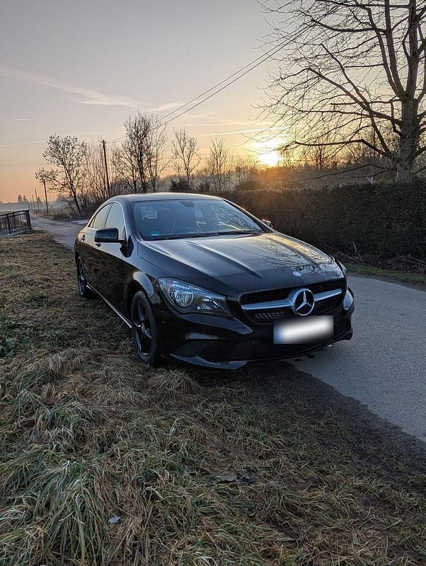 Gebraucht Mercedes CLA200 156 PS (114 kW) 2013 Schwarz Coupé