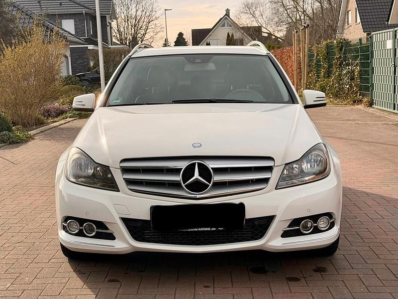 Gebraucht Mercedes C220 170 PS (125 kW) 2011 Weiß Kombi