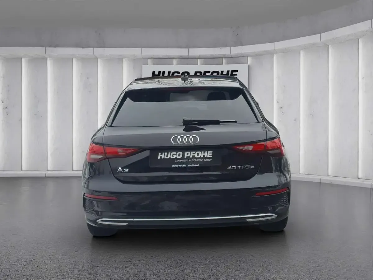 Gebraucht Audi A3 150 PS (110 kW) 2023 Schwarz Limousine