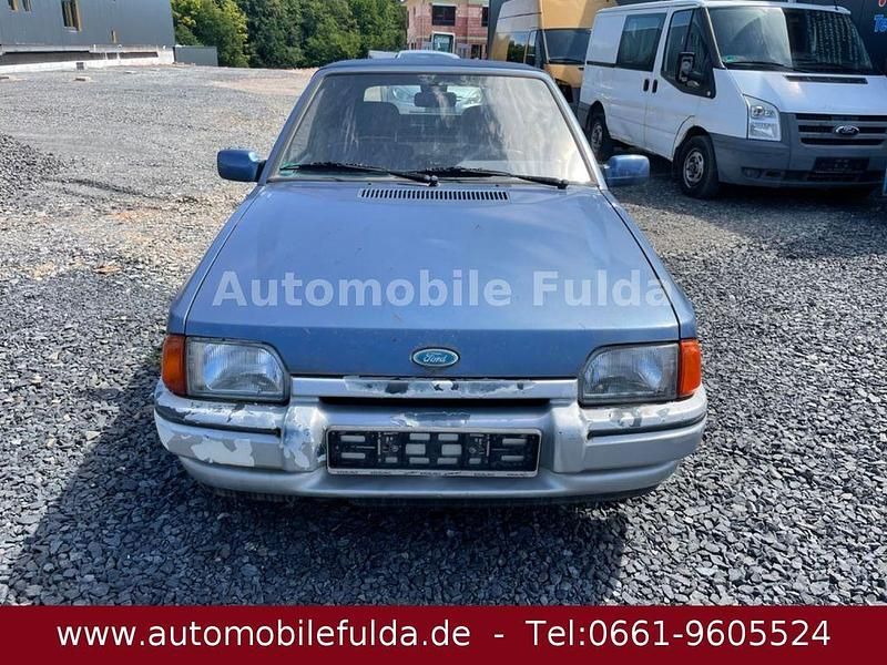 Gebraucht Ford Escort Cabriolet 90 PS (66 kW) 1988 Blau metallic Cabrio