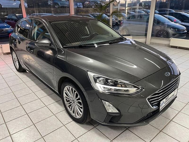 Gebraucht Ford Focus Titanium 150 PS (110 kW) 2019 Grau Limousine