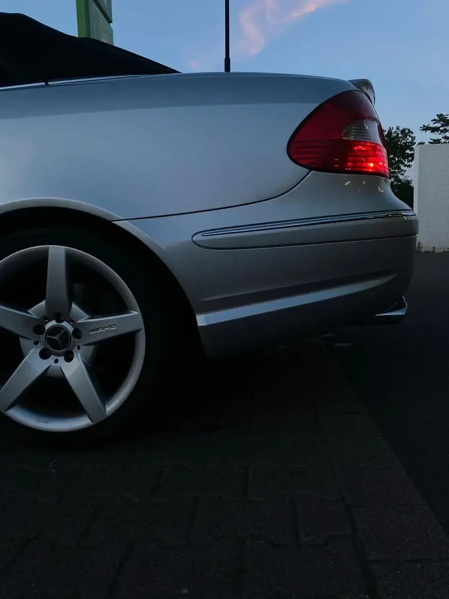 Gebraucht Mercedes CLK350 AMG 272 PS (200 kW) 2005 Silber Cabrio