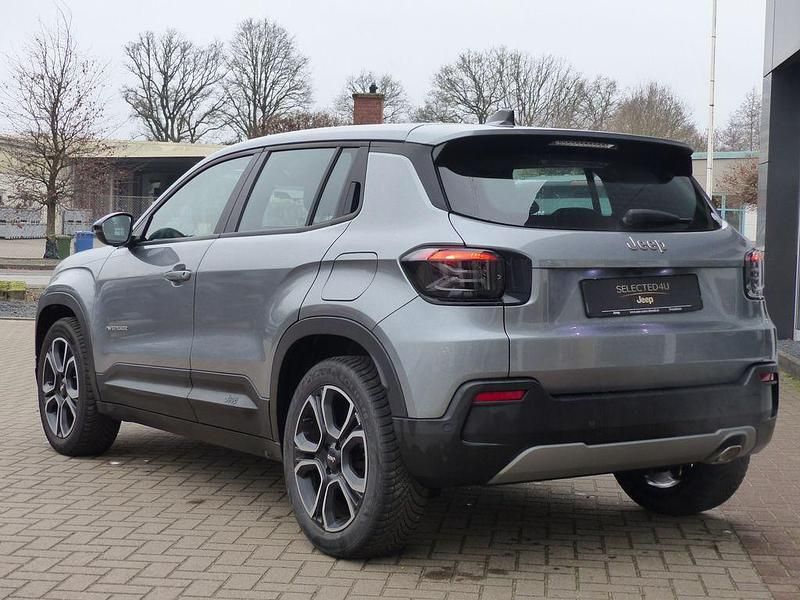 Neu Jeep Avenger Summit 110 PS (80 kW) 2026 Grau SUV