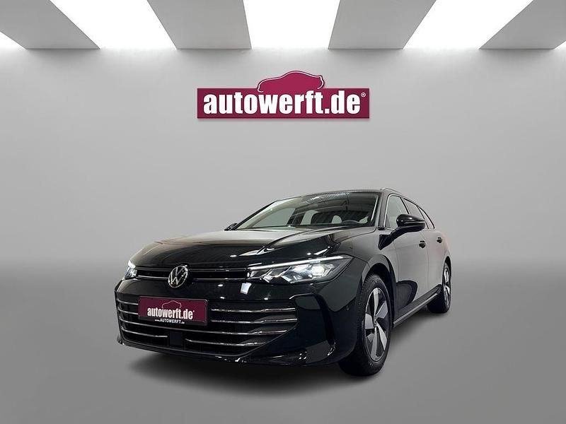 Deep black perleffekt metallic Gebraucht 2025 VW Passat IQ Drive Kombi | 31.990 € (Superpreis) - Bild 1/4