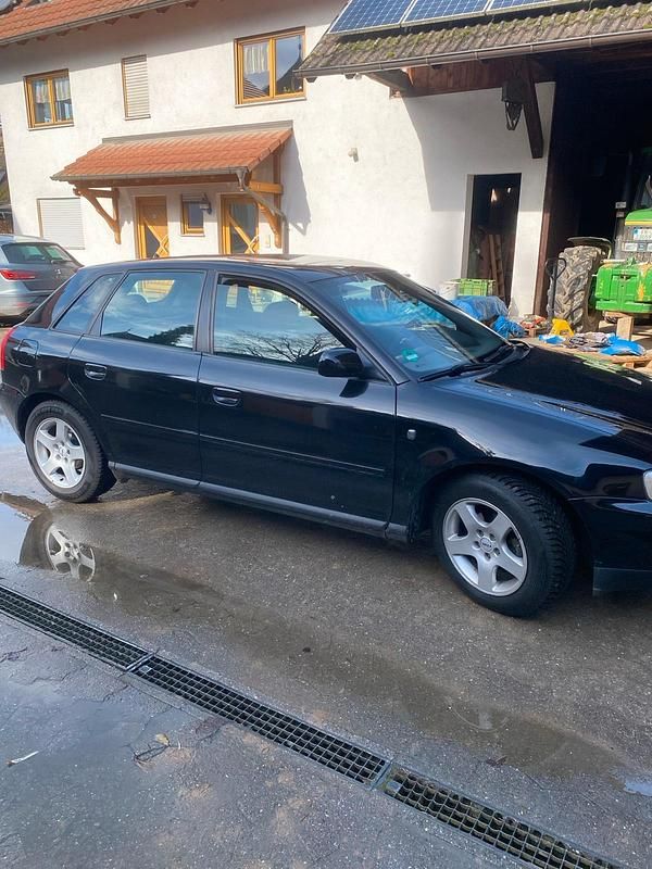 Gebraucht Audi A3 105 PS (77 kW) 1999 Schwarz Kleinwagen
