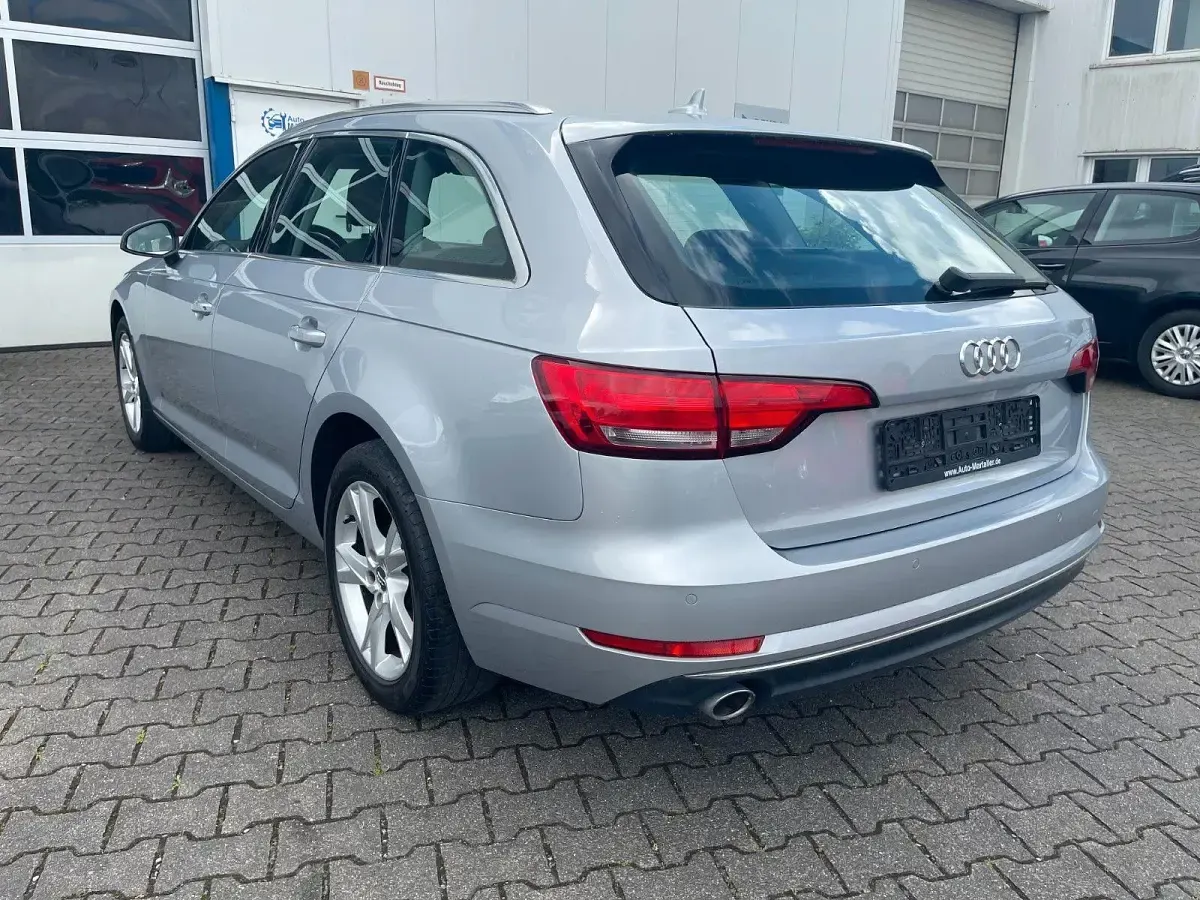 Gebraucht Audi A4 Sport 150 PS (110 kW) 2016 Silber Kombi
