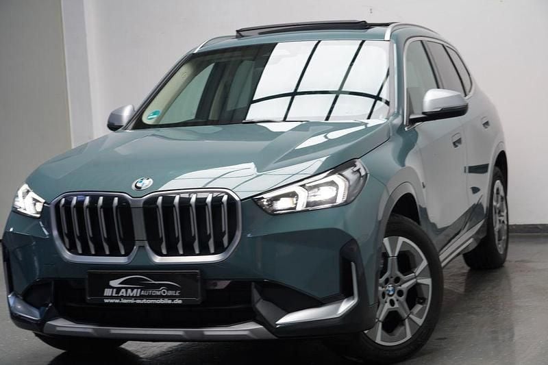 Grün Gebraucht 2024 BMW X1 xLine SUV | 36.999 € (Guter Preis) - Bild 1/4