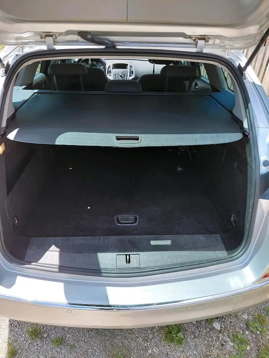 Gebraucht Opel Astra 140 PS (102 kW) 2015 Silber Kombi